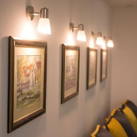 Free.Three Apartamento Belgrado Exterior foto
